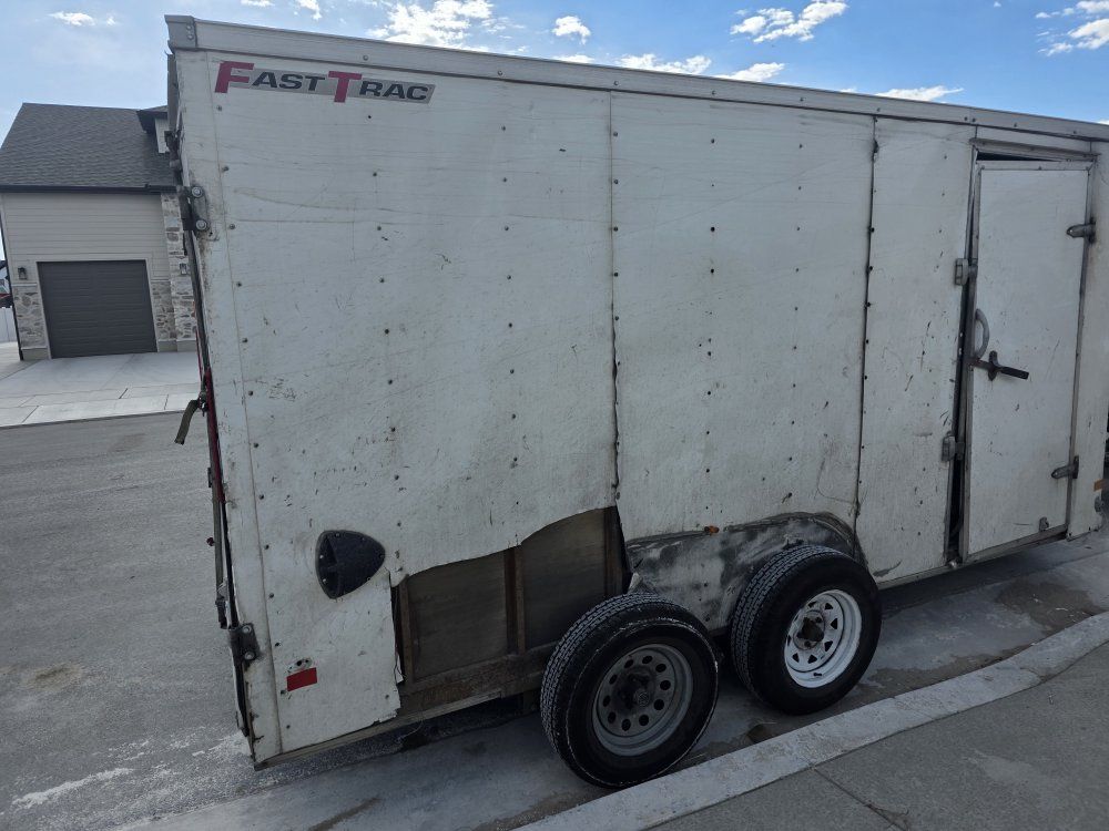 enclosed trailer 2021