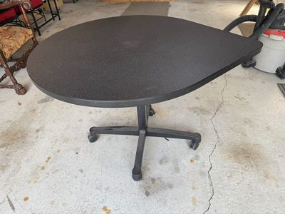 Tear Drop Round Table with Wheels - Versatile Office/Meeting Furniture