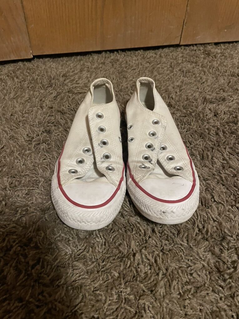 White converse Shoes