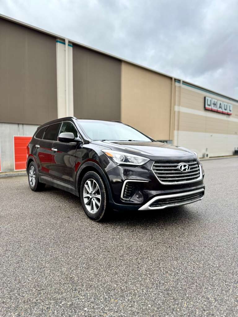 2017 Hyundai Santa Fe SE