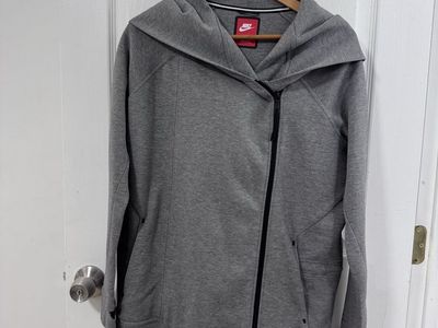 Women’s large Nike jacket