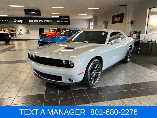 2021 Dodge Challenger SXT