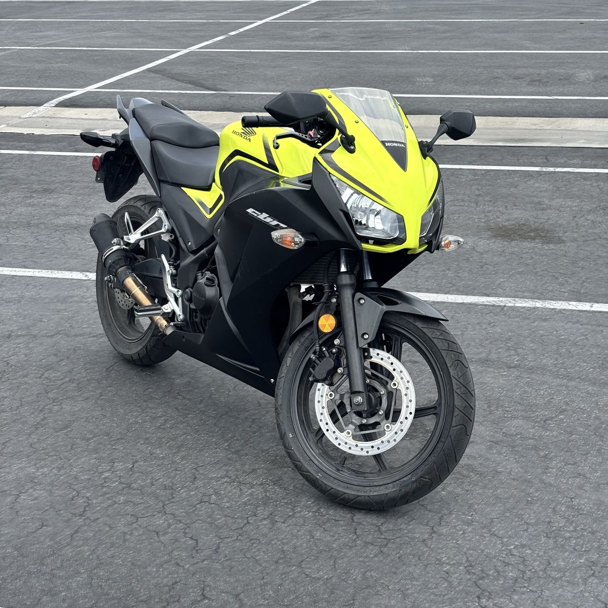 2016 Honda CBR300R