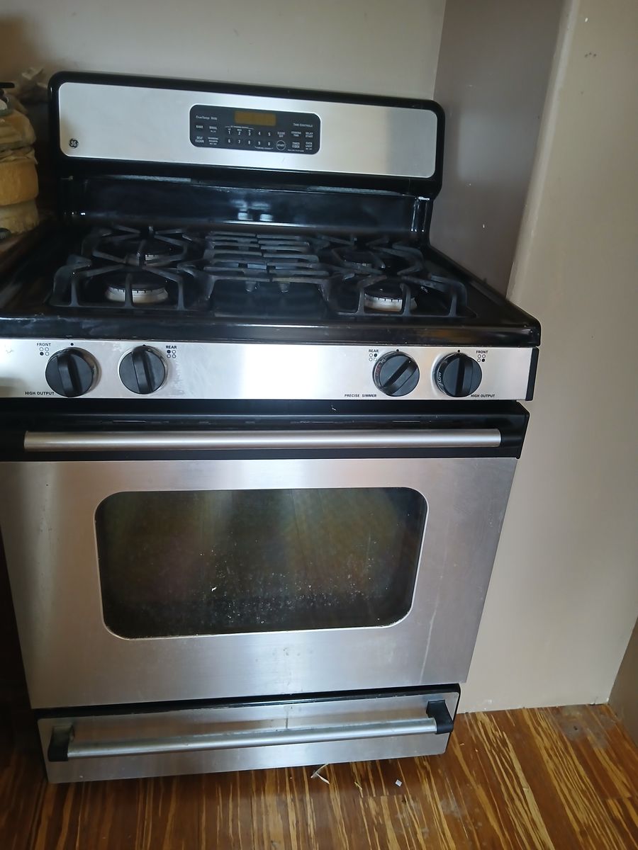Gas stove/oven range