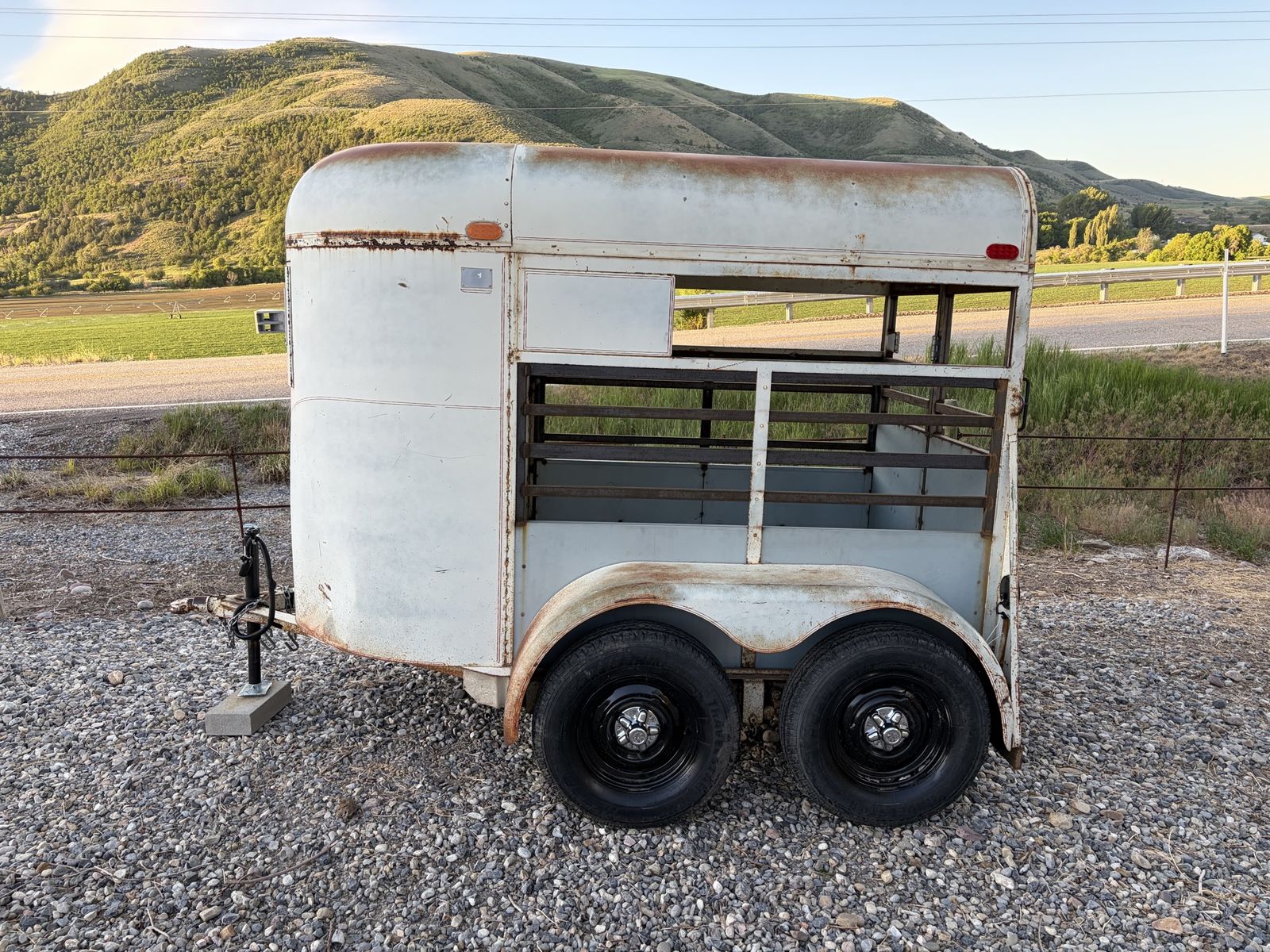 79 2H open Stock Trailer