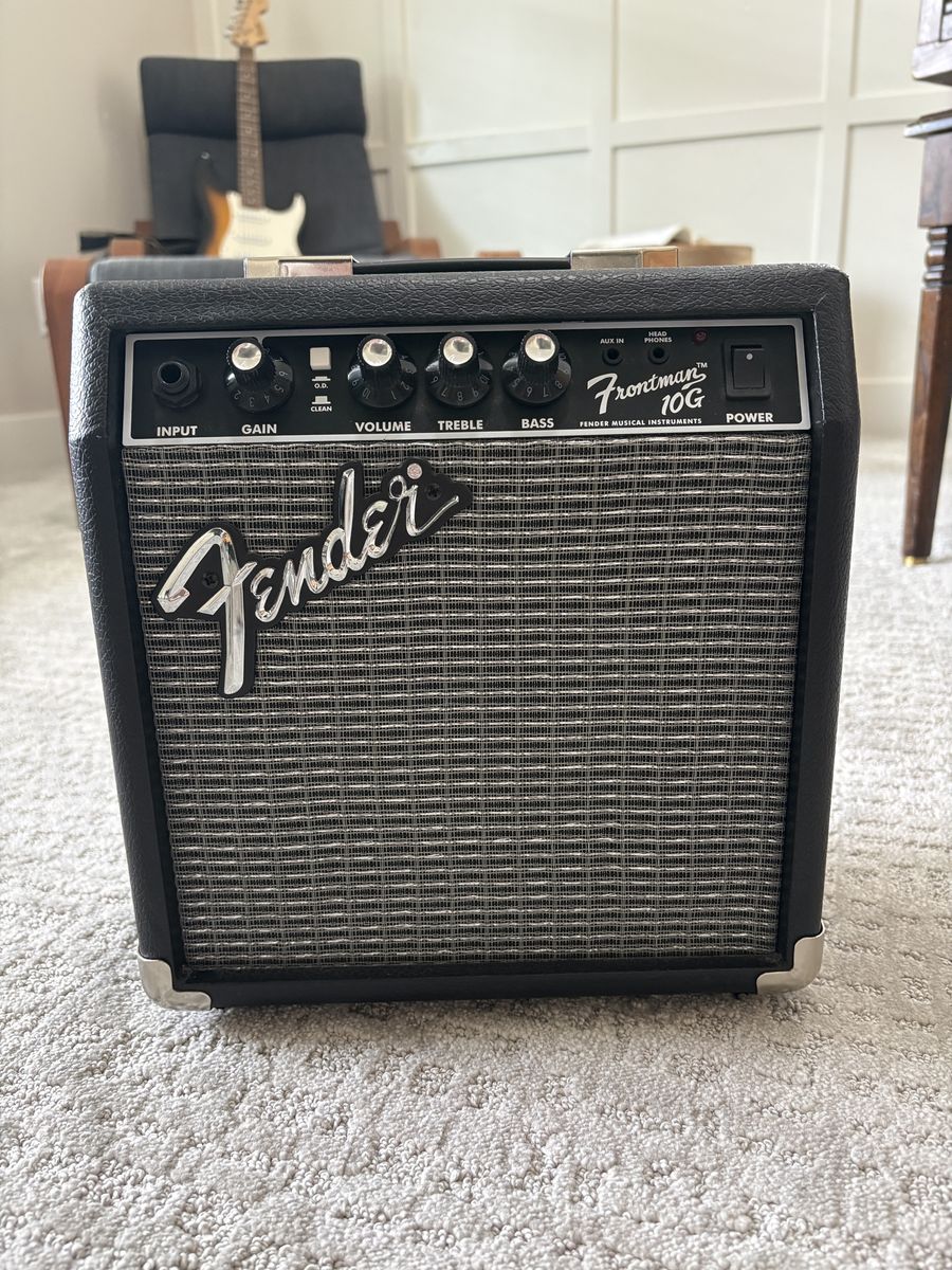 Fender Frontman 10G Electric Guitar Amplifier - 10 Watts, Compact Practice Amp
