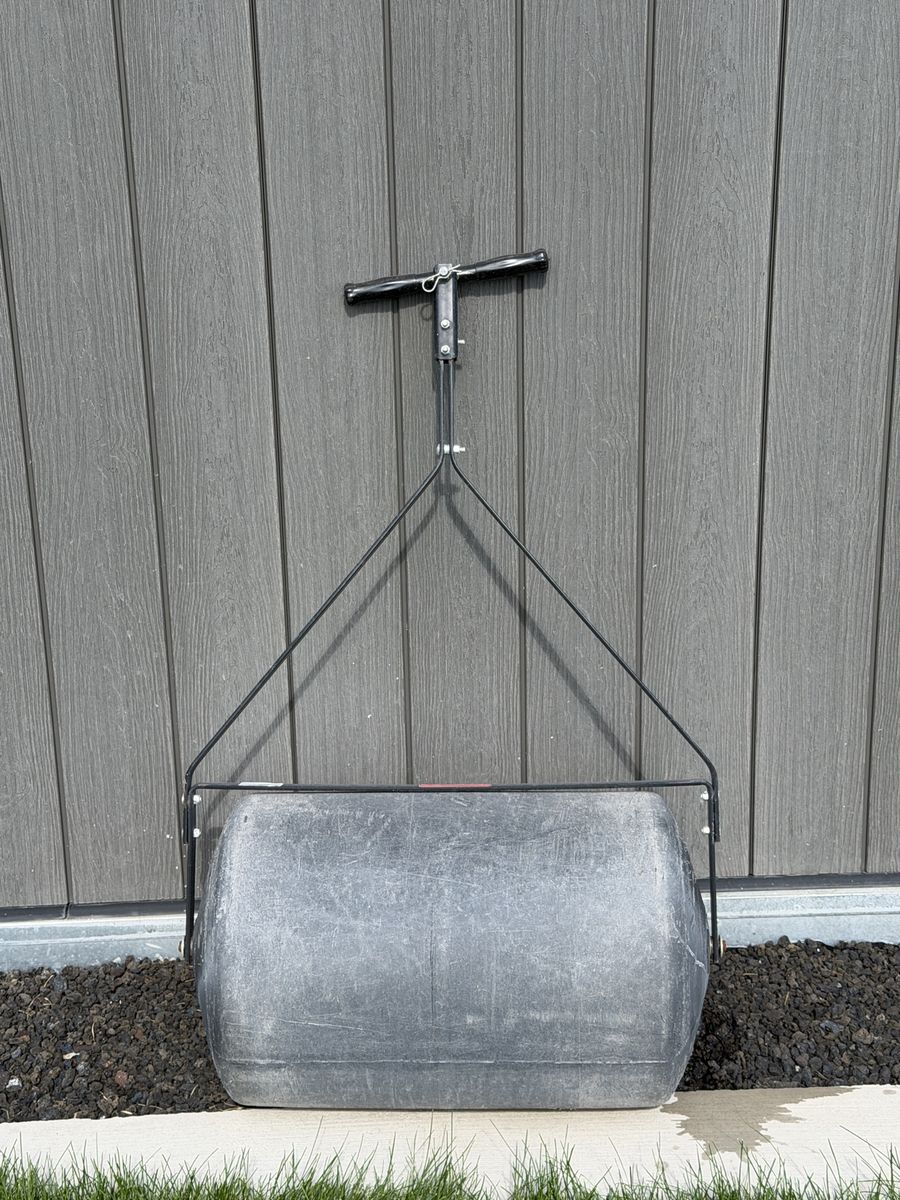 Heavy-Duty Manual Sod Roller - Gray Yard & Garden Tool