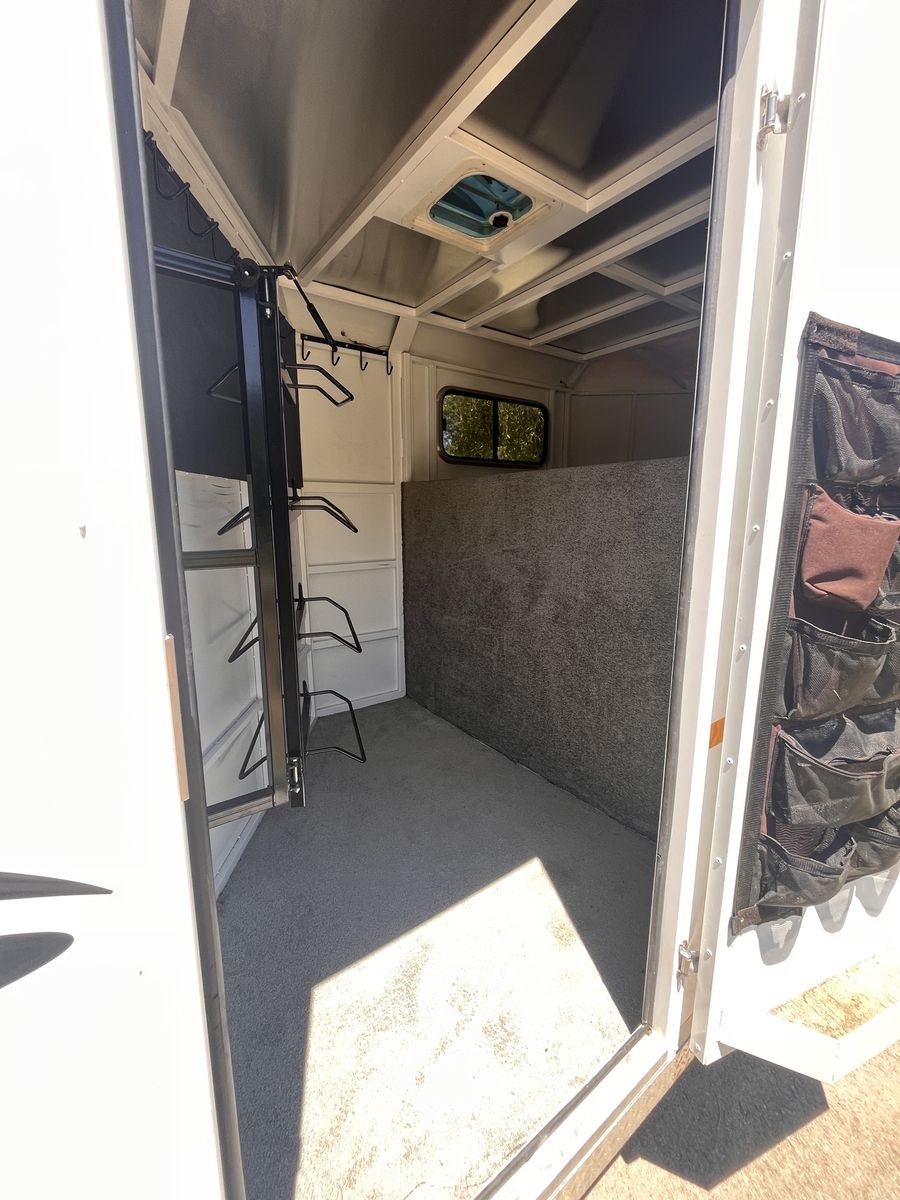 Main image 7