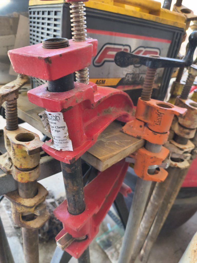 pipe clamps