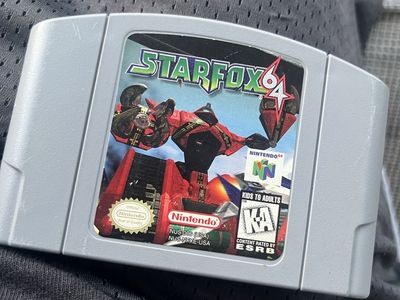 Star Fox 64 cartridge
