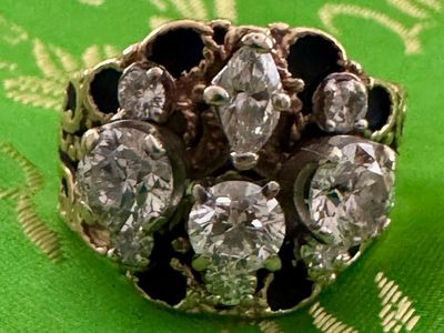 14kt gold diamond cluster ring