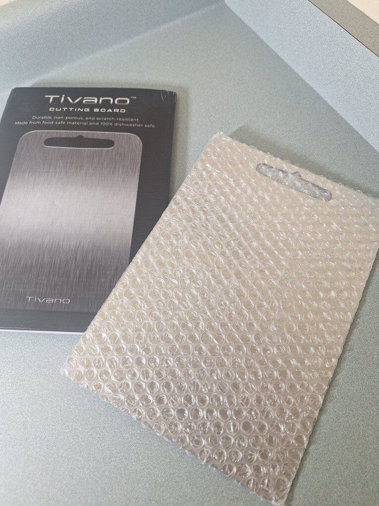Tivano Metal Cutting Board