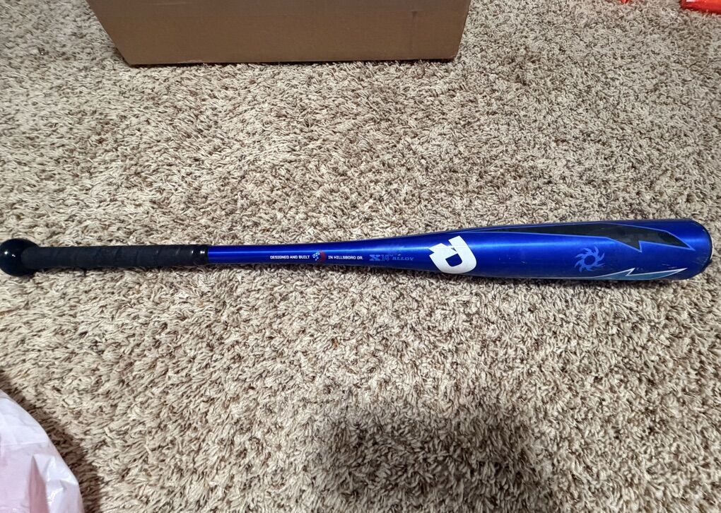 Demarini Bat