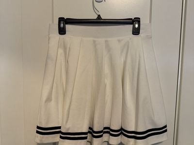 Stretchy White and Black Skirt
