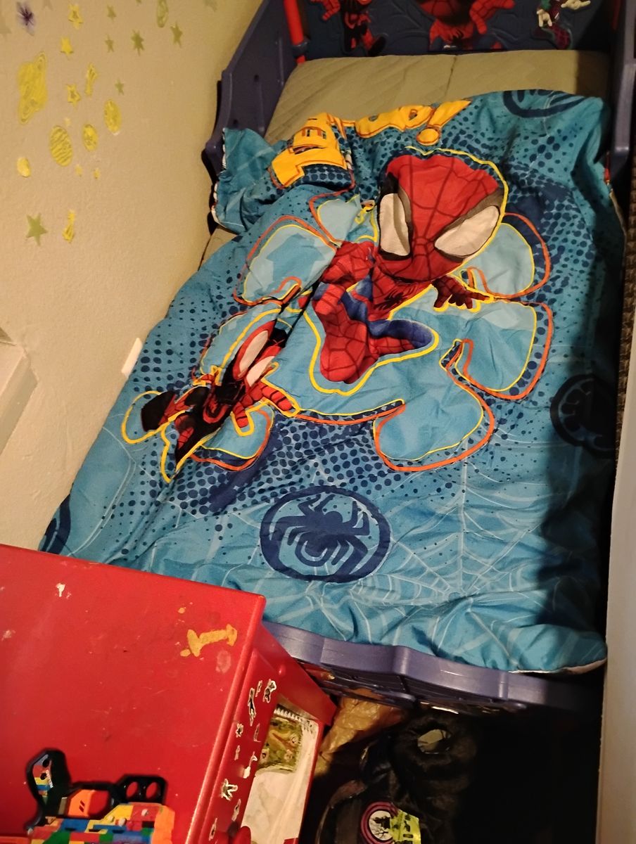 Spider man bed