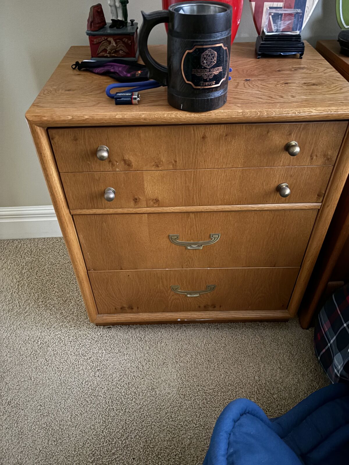 Set of 2 Stanley Furniture knotty 3 drawer nightstands $600 cash/venmo in Draper