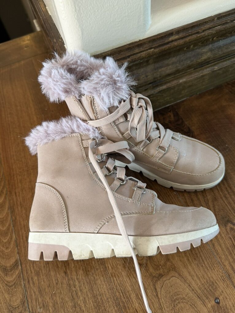 MIA Girl Brand Boots Size 1 Tan And Cream