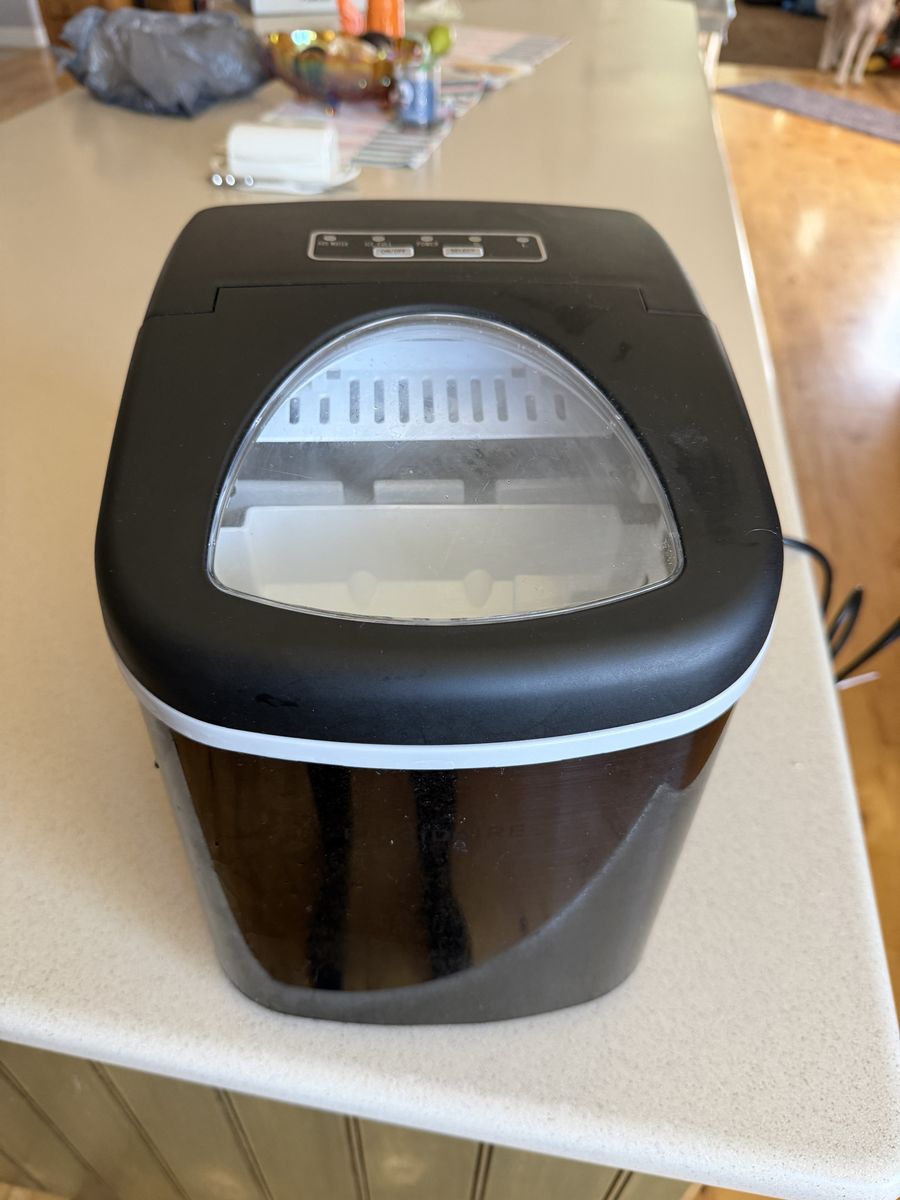 Frigidaire Ice Maker
