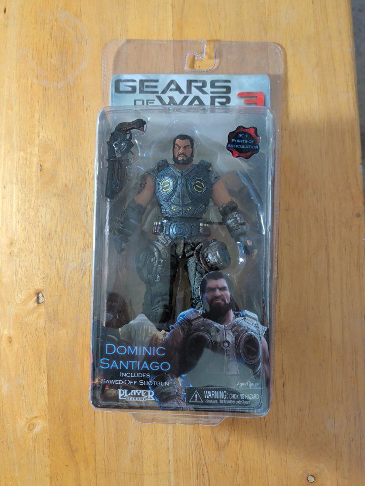 NECA Gears of War 3 Dominic Santiago Action Figure - Player Select w/ Sawed-Off Shotgun