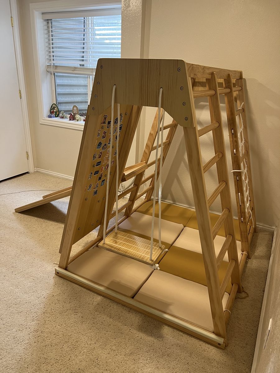 Main image 8