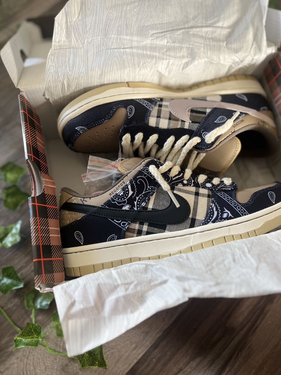 travis Scott SB dunks