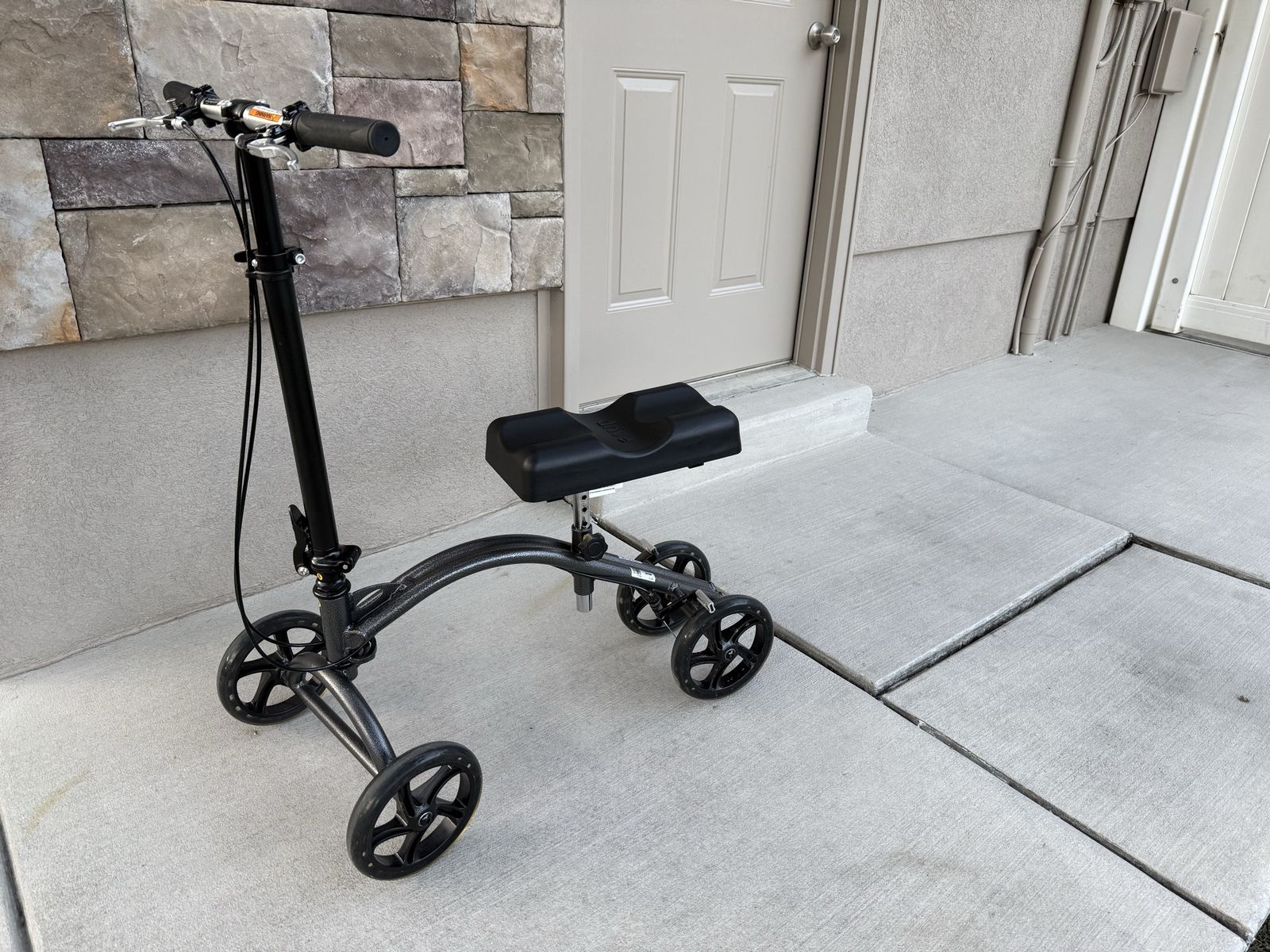 Drive Medical Knee Scooter