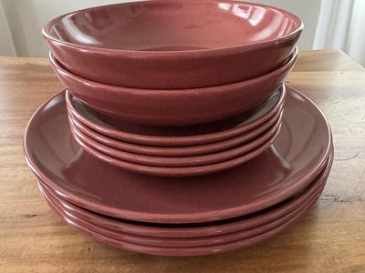 Vintage Modern by Metlox - Poppy Trail - Dinnerware - Lot of 10 - Maroon - MCM