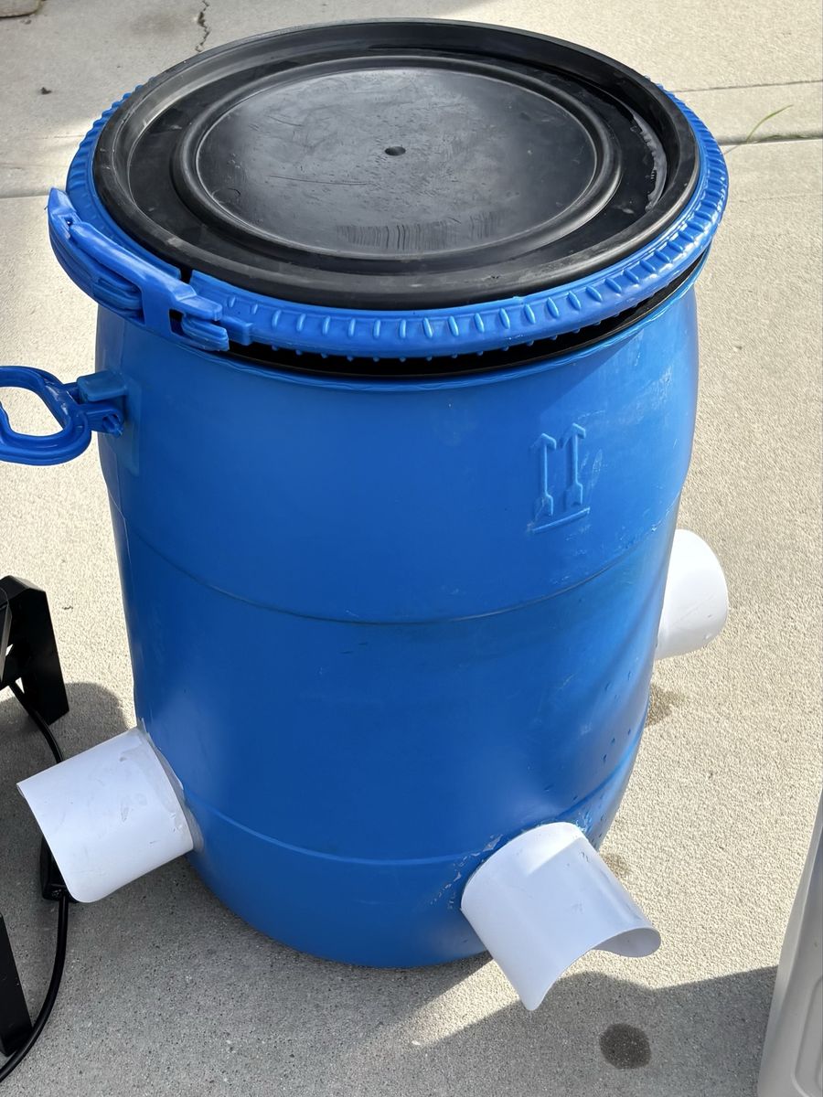 Large feeder or waterer