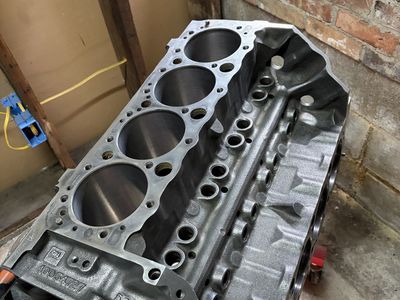 1986-up SBC 5.7L Engine Block