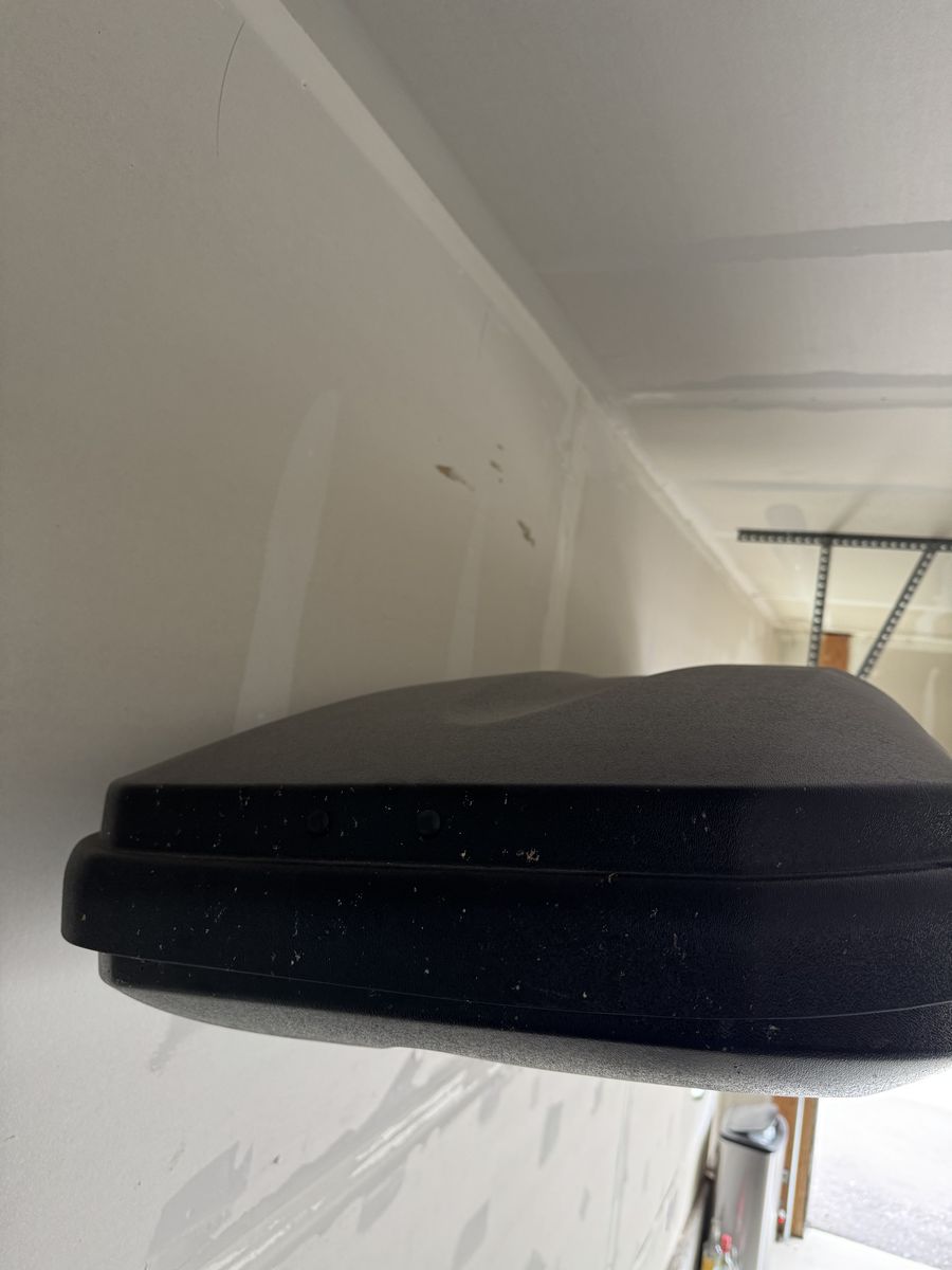 Main image 6