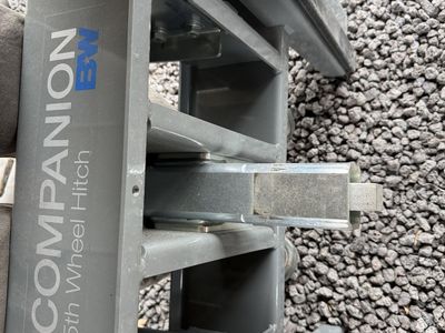 BW 5th wheel hitch