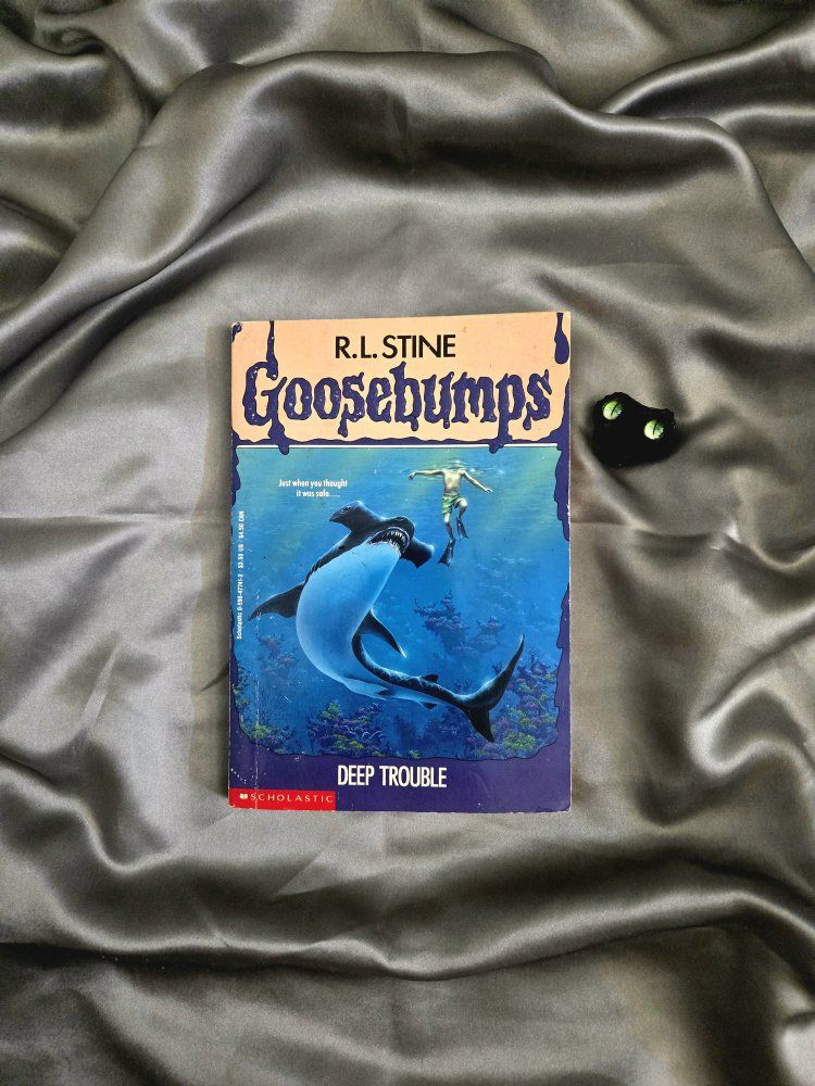 Goosebumps #19: Deep Trouble by R.L. Stine - Vintage Scholastic Fiction Paperback Book