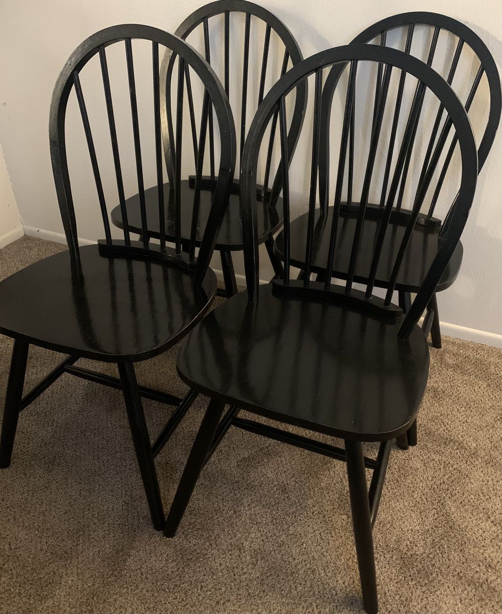 GORGEOUS SET OF 4 BLACK WINDSOR FARM STYLE CHAIRS