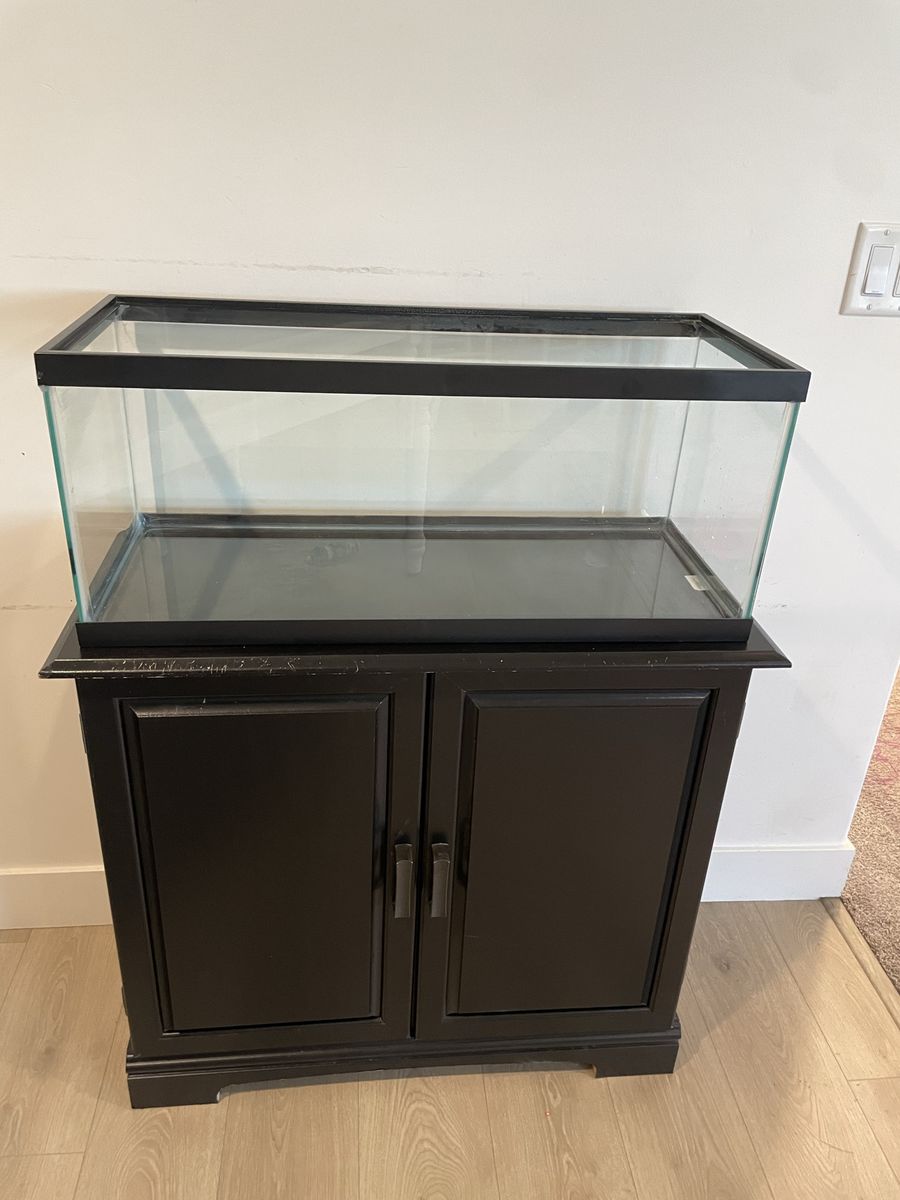 10 Gallon Aquarium With Stand