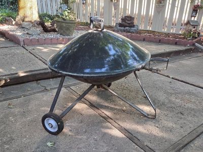 Whalen Black Kettle Charcoal Grill with Rolling Wheels