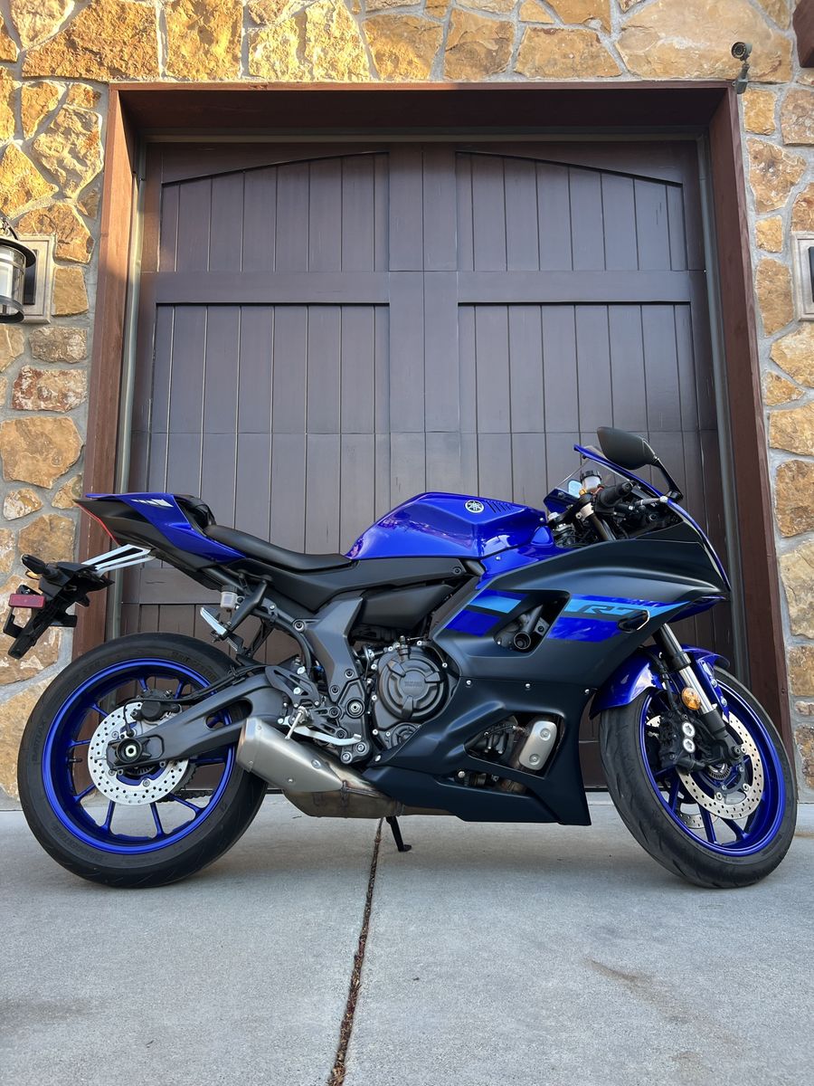 2024 Yamaha YZF-R7 Blue Road Motorcycle