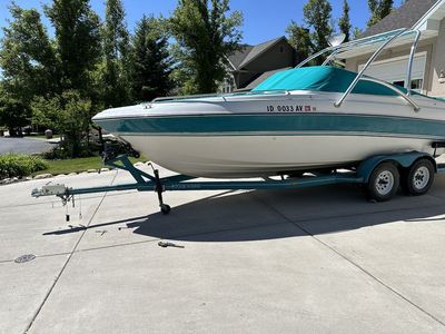 1995 Four Winns 240 Horizon - Wake Tower/Swim Deck