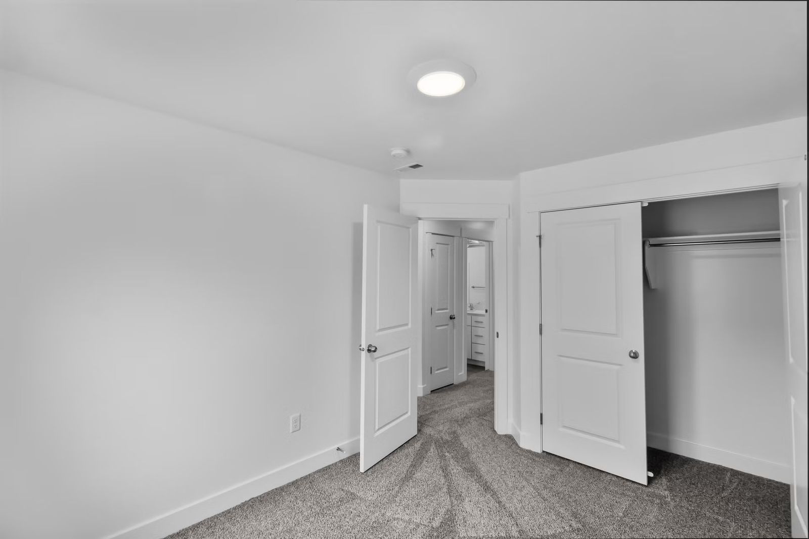 Main image 2