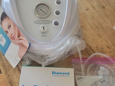 Diamond Dermabrasion Facial Machine with Tips and Wands