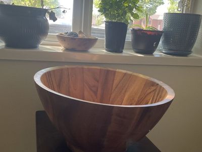 Stunning Large Handcrafted Wooden Serving Bowl - Natural Grain
