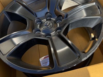 Ram rims 275/55R20 20 x 9-inch wheels