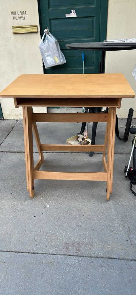 Jaswig solid Plywood StandUp Nomad Desk