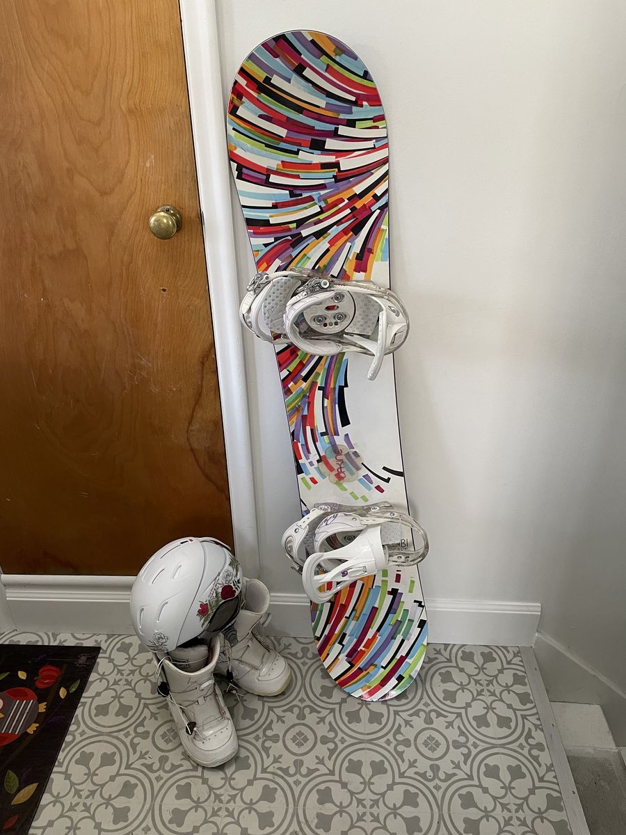 Alibi Escape Rocker Snowboard