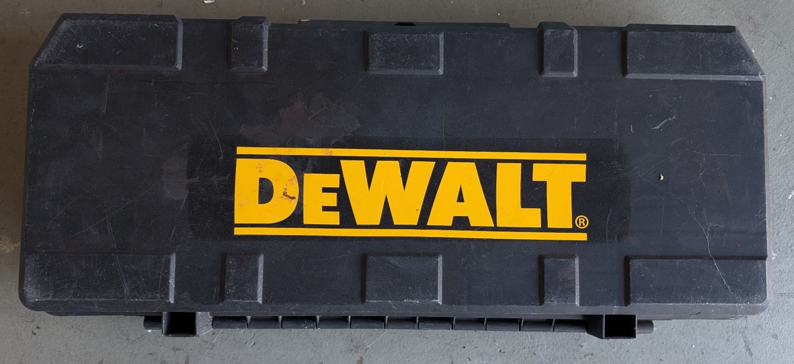DeWalt Reciprocating Saw (Sawzall) w/ Case & Blades