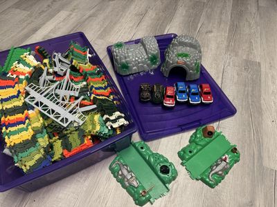 Flexible track build able with cars (Dino)