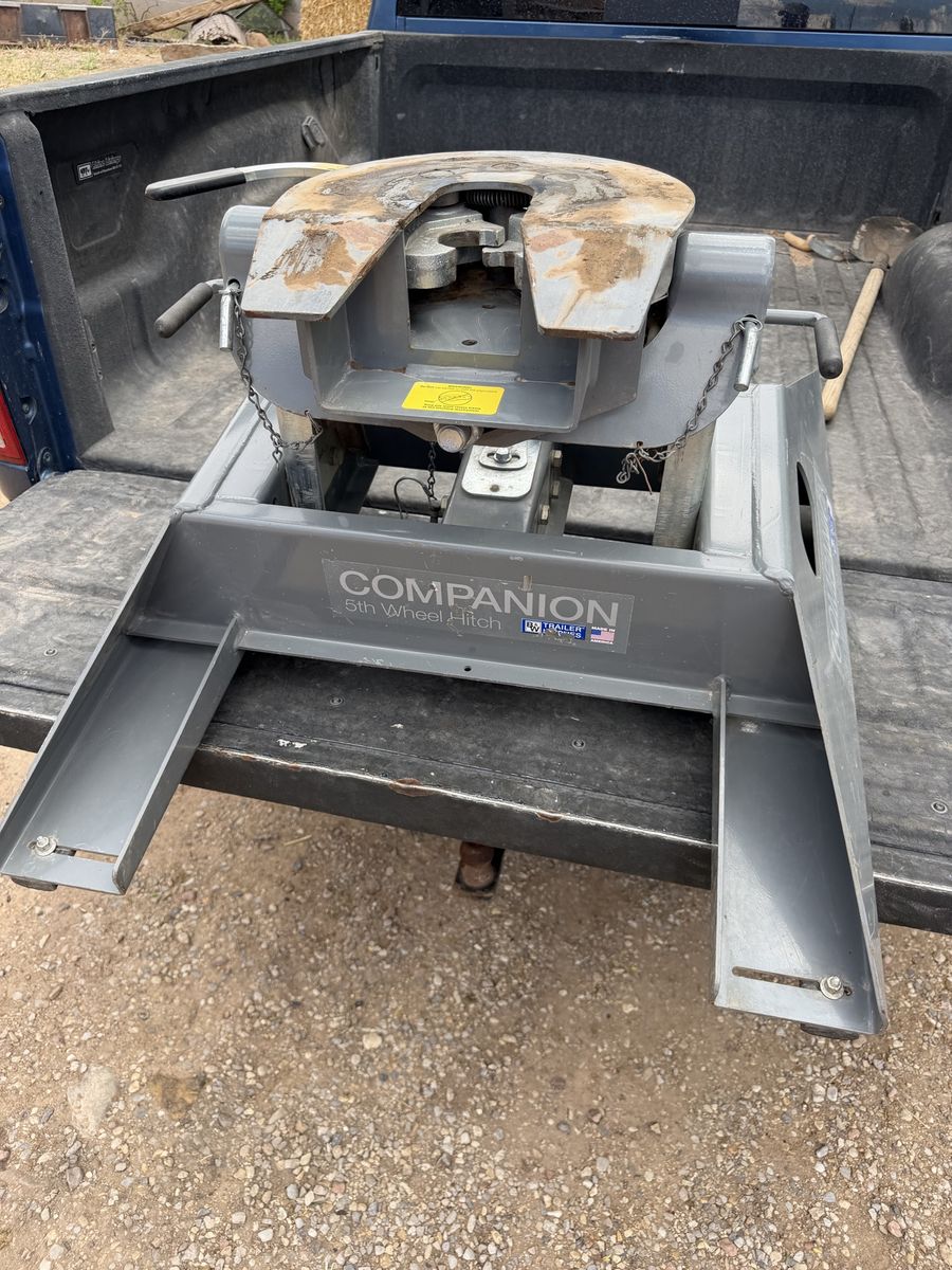 B&W 5th wheel companion hitch