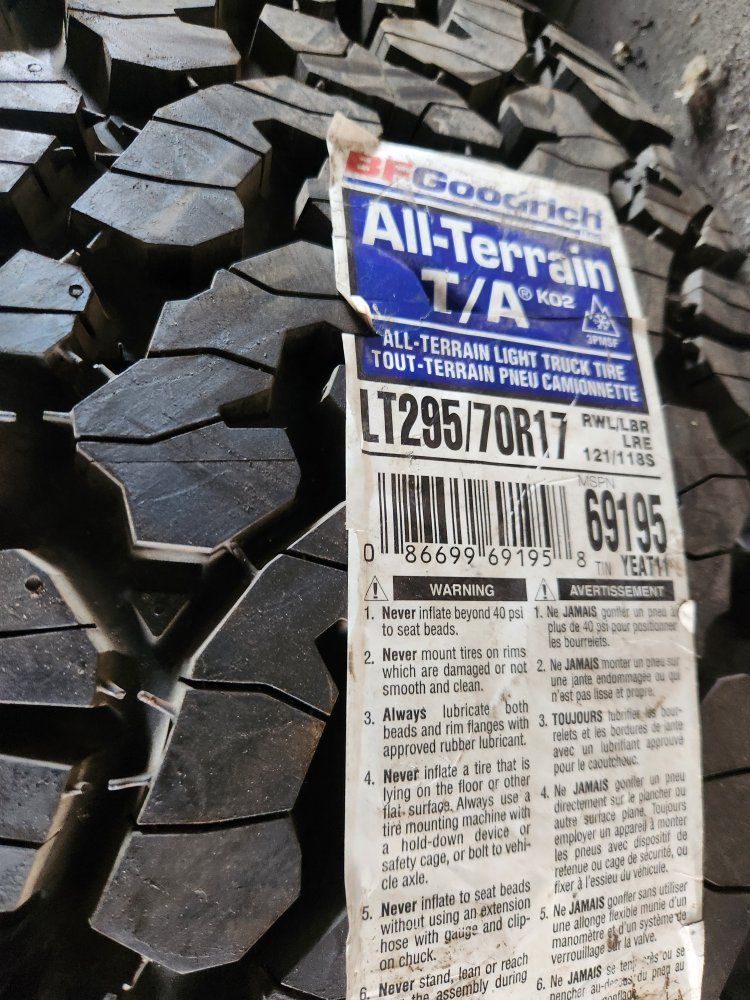 295/70r17 bfgoodrich all terrain Ko2