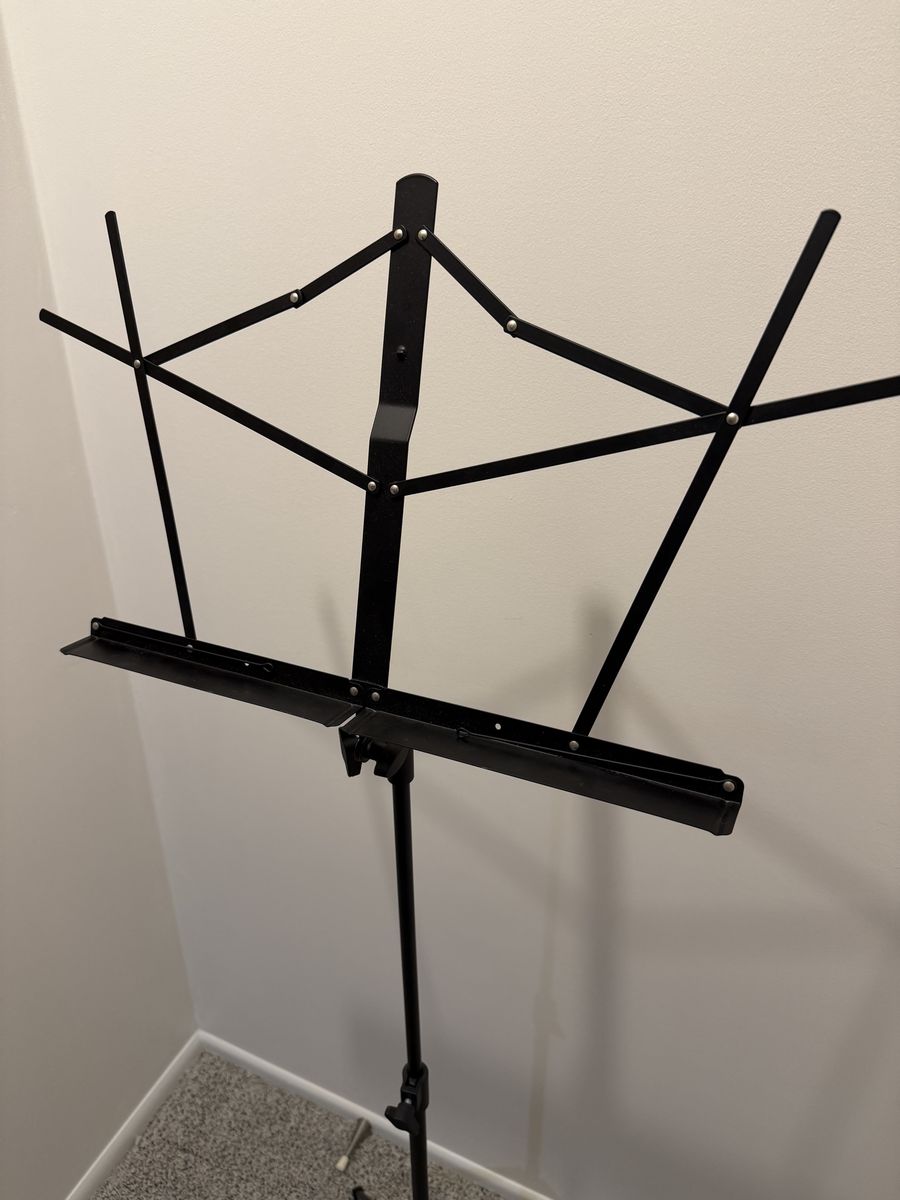 Titan Music Stand