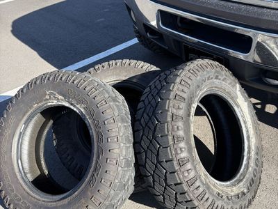 Goodyear Wrangler Duratrac 265/70R17