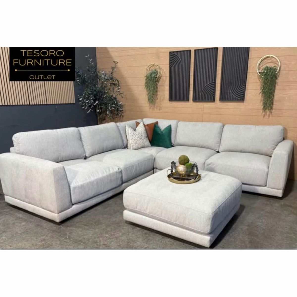 FLEXSTEEL MODERN SECTIONAL WE OFFER DELIVERY